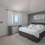 Luka With 50 Sqm Pool *