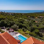 Luka With 50 Sqm Pool Willa *