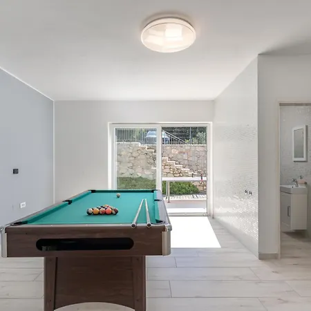 Villa Luxury Pool Villa Luka /W Sea View