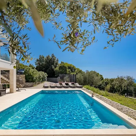 Luxury Pool Villa Luka /W Sea View