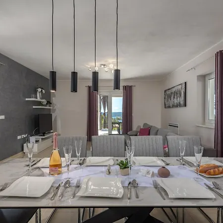 Luxury Pool Villa Luka /W Sea View Villa *
