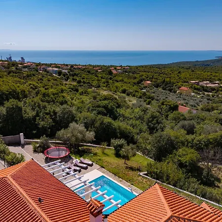 Luka With Private Pool & Sea View Villa